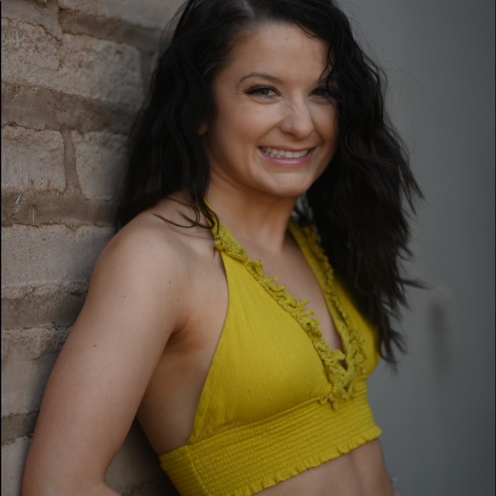 Meet your Posher, Kayla